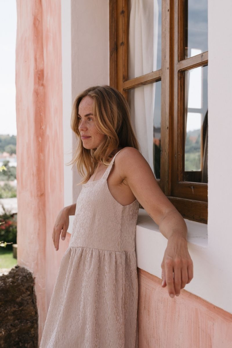 daria linen dress – Camel & White – NINA by Mili Delicate straps and subtle Option:25/BX | Size : 4
